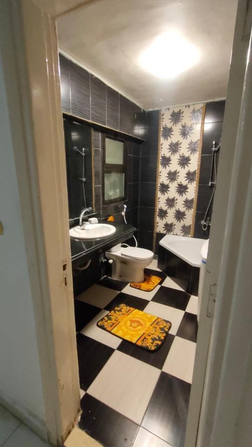 الدقى ميدان المساحه أمام سفير Apartment